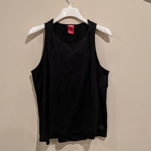 Nike Tops - 🍍 3/$10 Nike workout top size L
